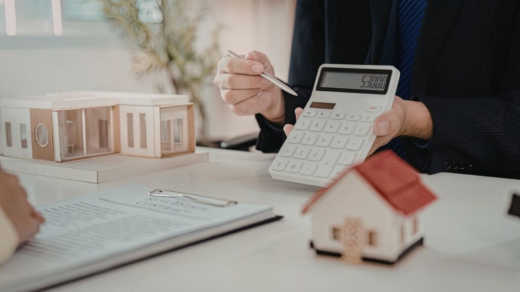 The Real Cost Comparison of Walk-Behind vs Ride-On Floor Scrubber (Not Just Sticker Price)